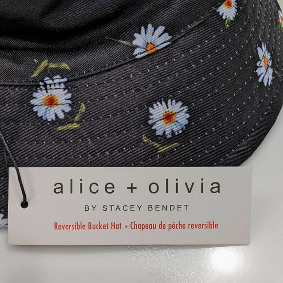 NWT - Alice + Olivia's Ao X Fabfitfun Reversible Bucket Hat In Daisy Print - Picture 12 of 16